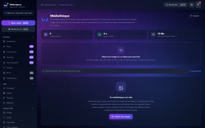 Médiathèque affichant les visuels de l'agence.